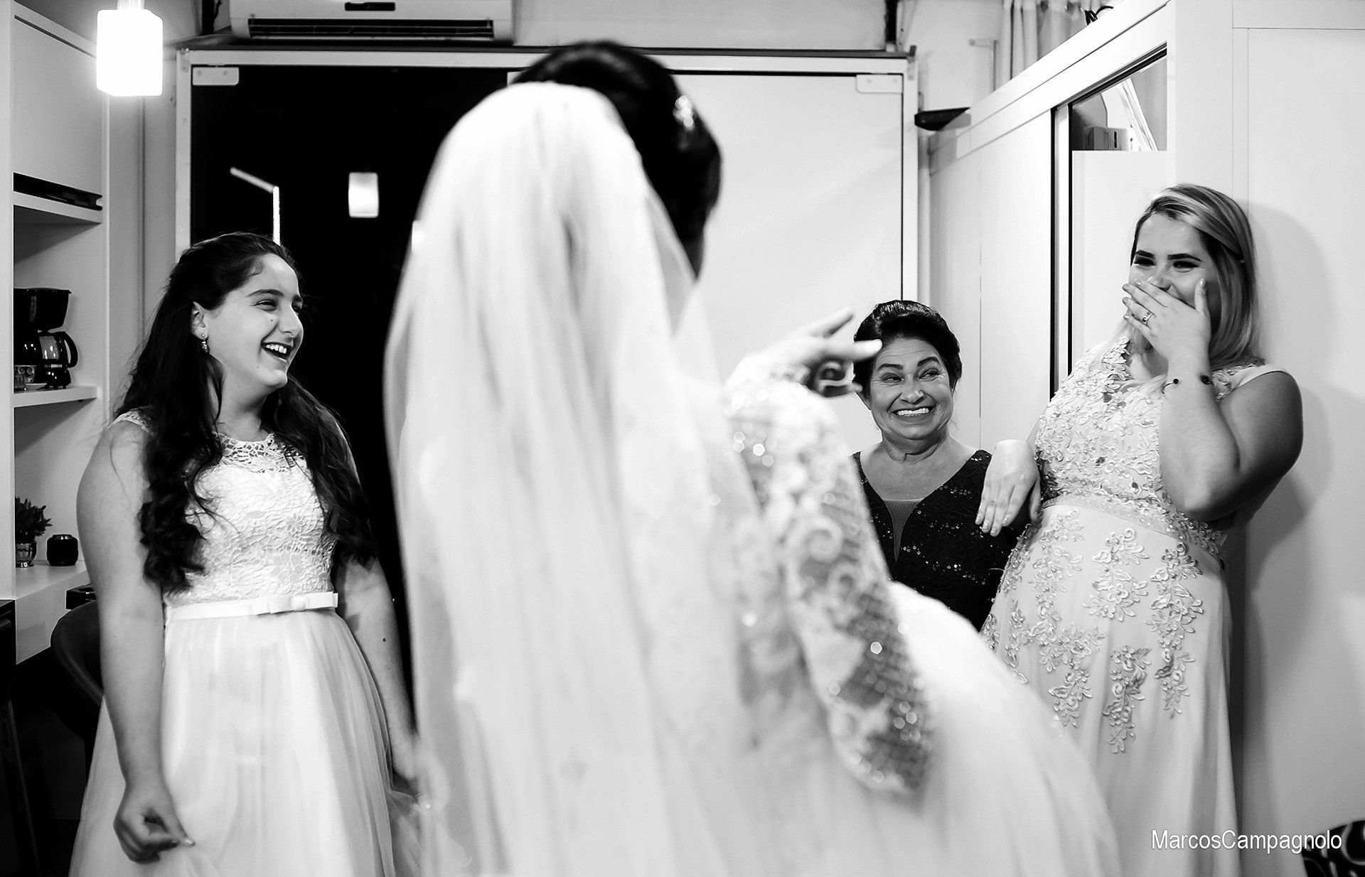 casamento-wedding-fotografo-karine-e-eliel-campagnolo-vestidodenoiva-voucasar-aguasdabrava (10)