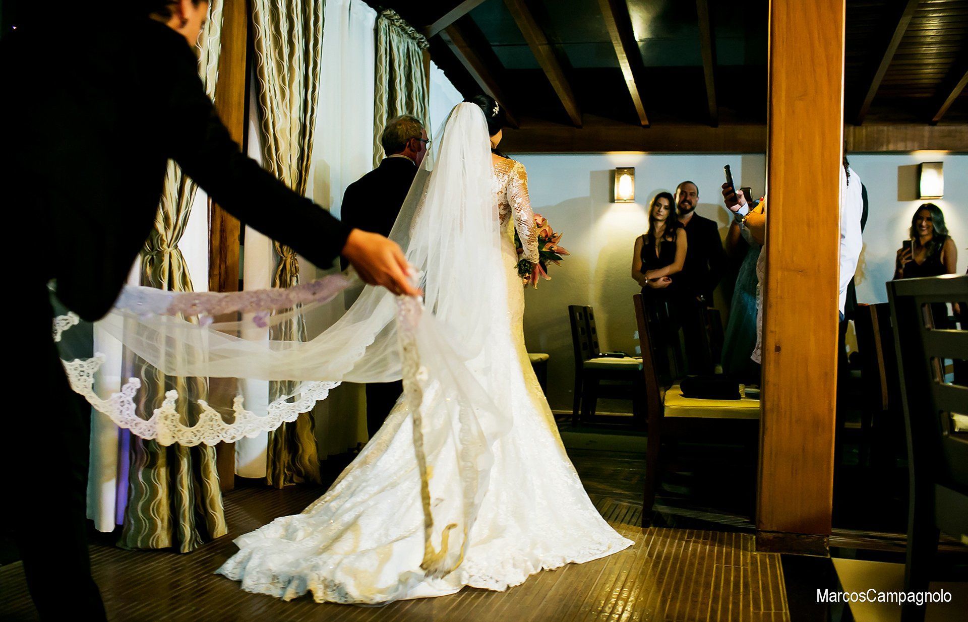 casamento-wedding-fotografo-karine-e-eliel-campagnolo-vestidodenoiva-voucasar-aguasdabrava (12)