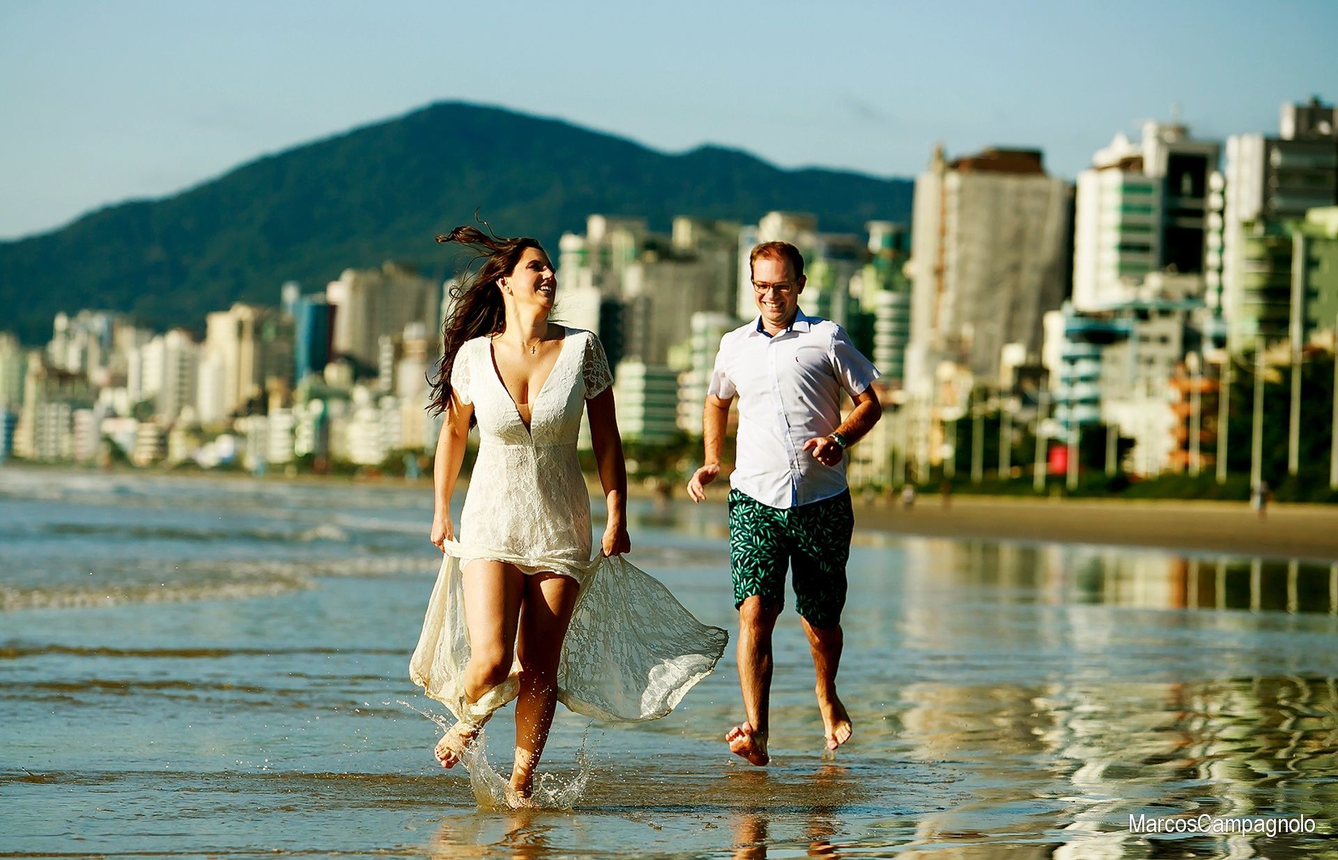 ensaio-ensaioprewedding-book-bookcasal-praia-itapema-fotos-fotografo-campagnolo-marcoscampagnolofotografias-casamento-pre-wedding (15)