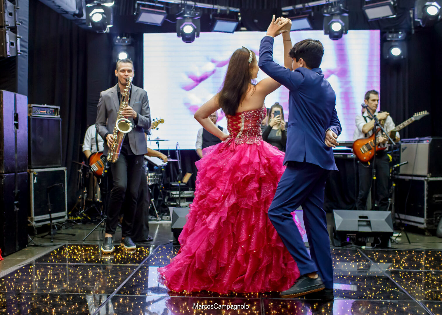 Foto 15 anos Victória  - Imagem 38