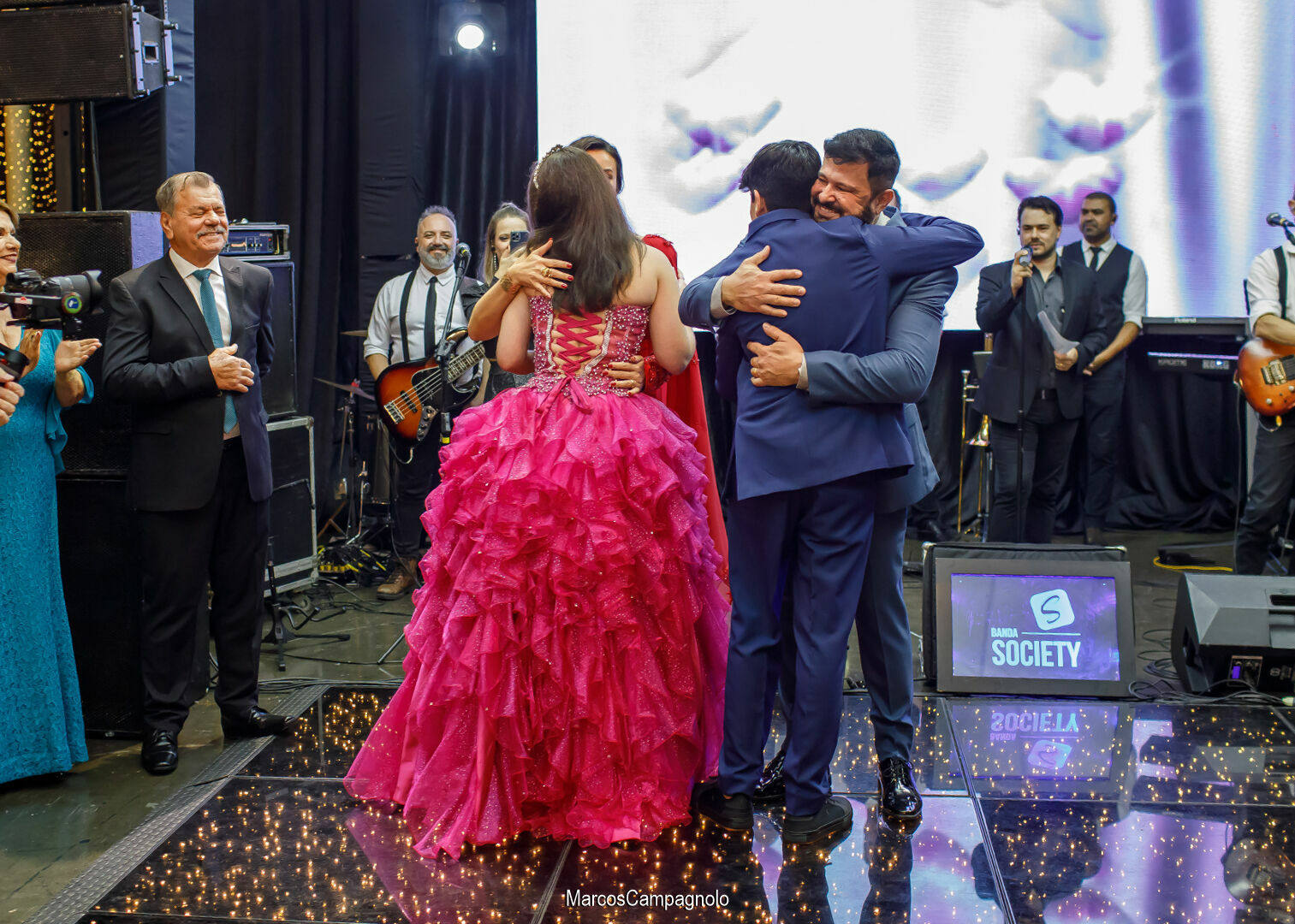 Foto 15 anos Victória  - Imagem 28