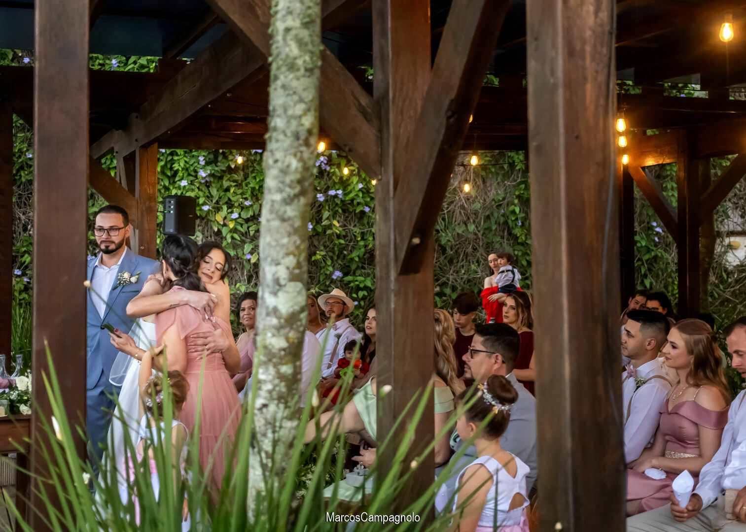 Foto Casamento Angelina e Gleiriston - Imagem 30