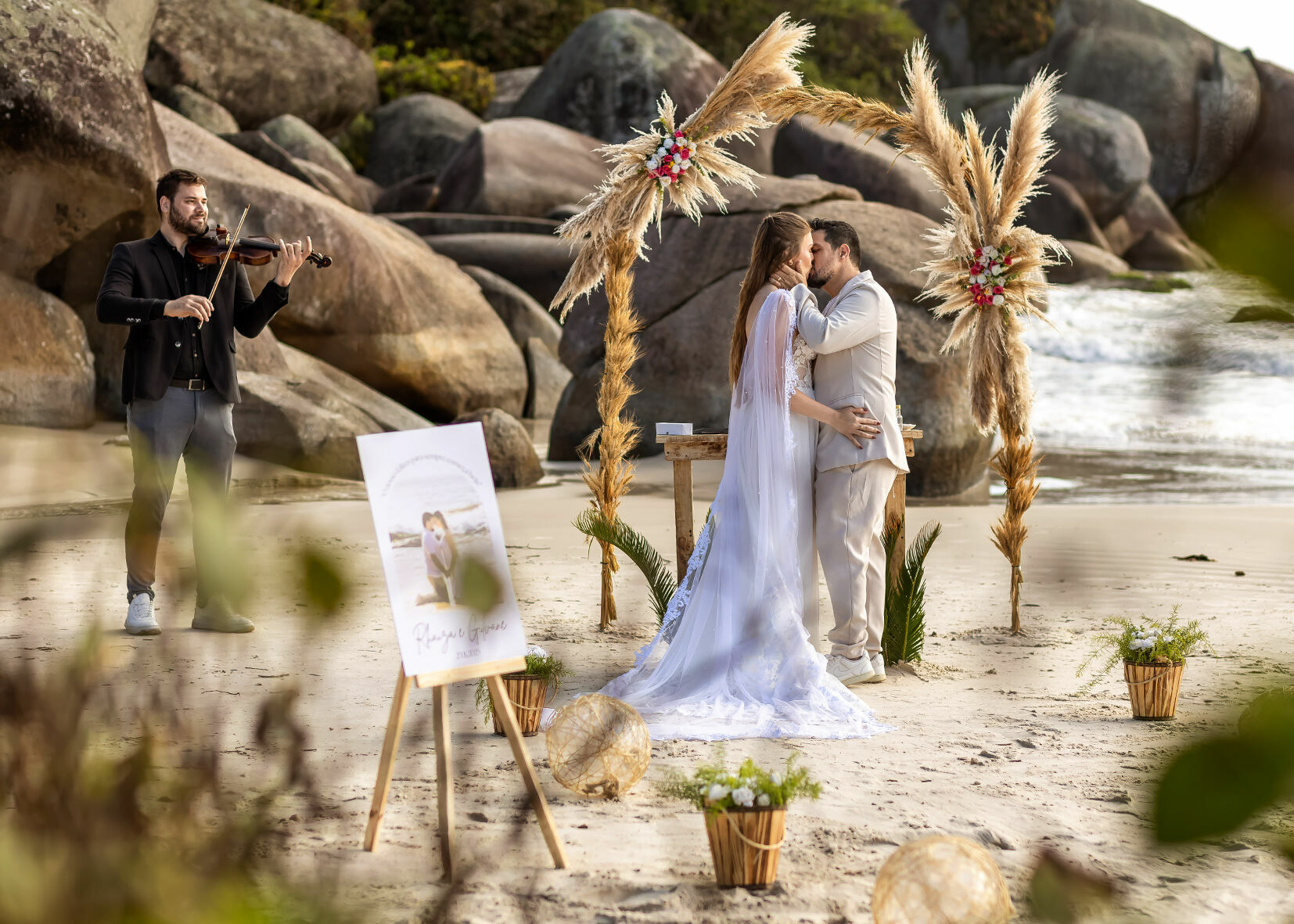 Foto Casamento Rhaiza e Giovane - Imagem 19